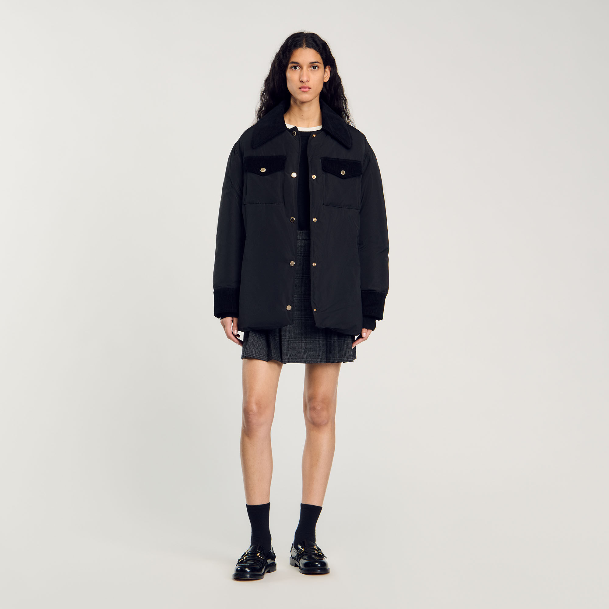 Kurze Daunenjacke