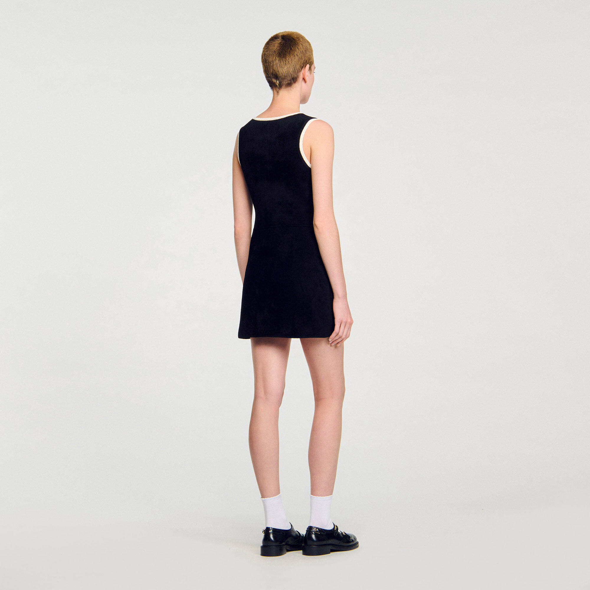 Robe courte en maille velours