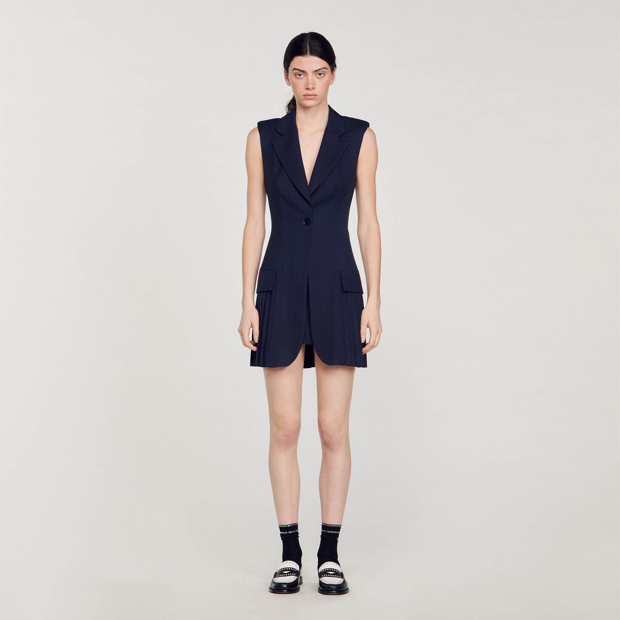 Robe courte tailleur plissée 