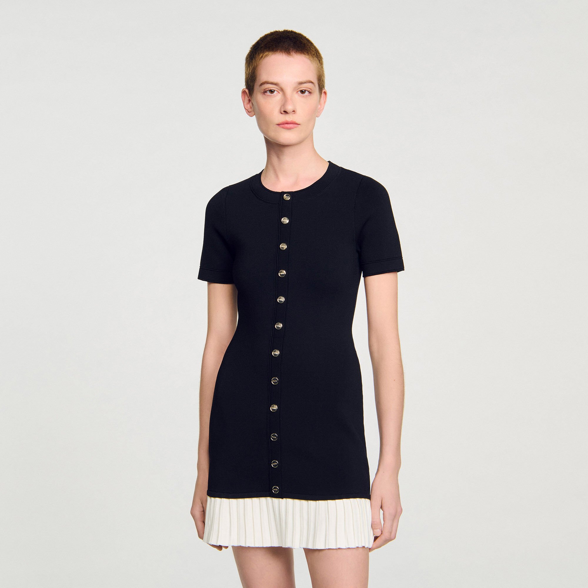 Short knit dress with ruffle