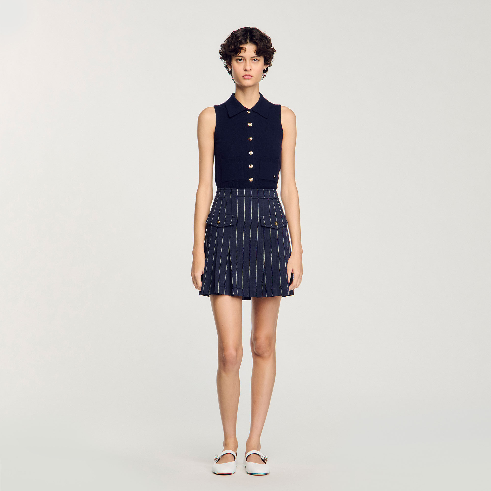 Short striped pleated skirt