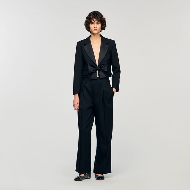 Veste courte à nœud satiné