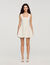 Kurzes Strickkleid mit Perlen
