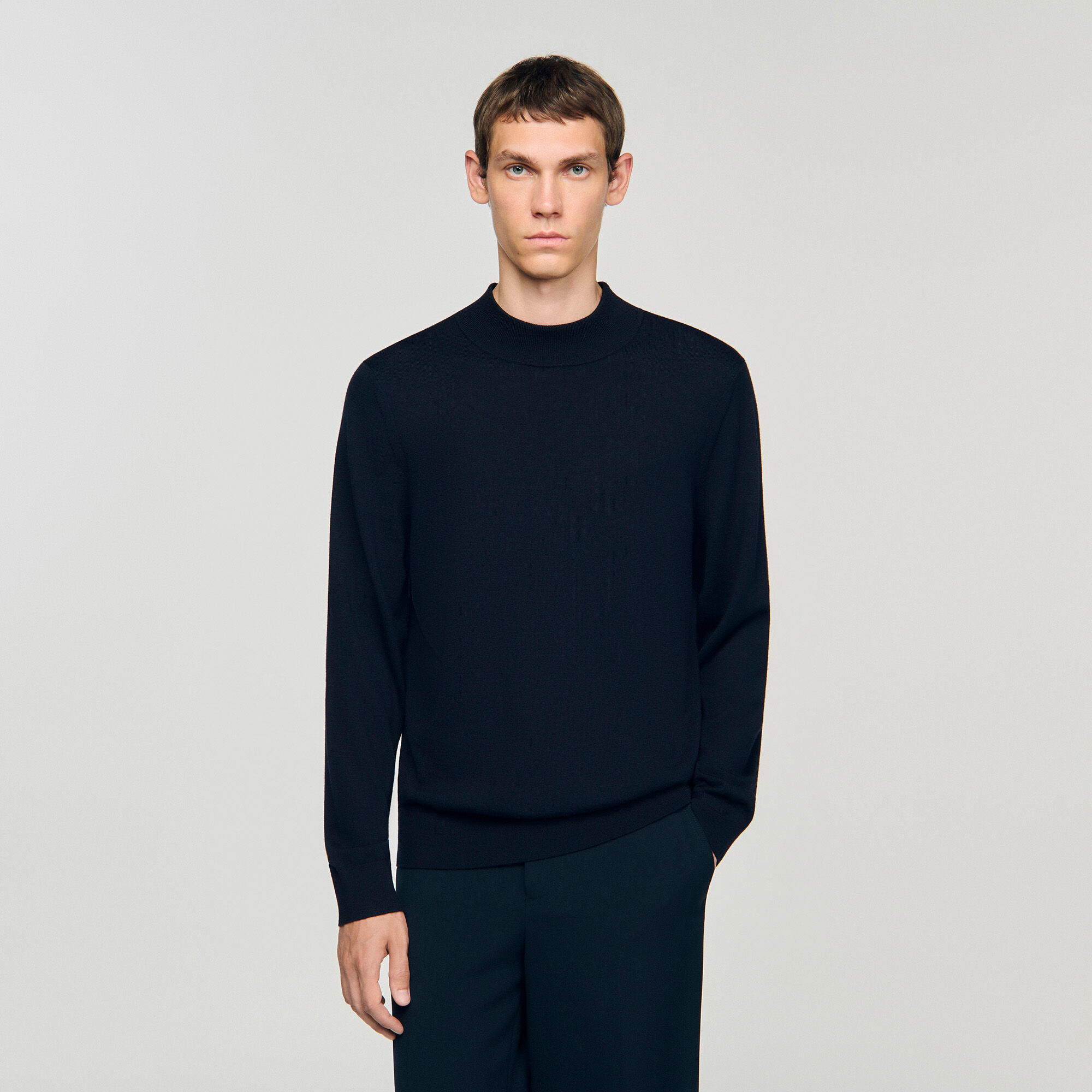 Wollpullover mit Stehkragen