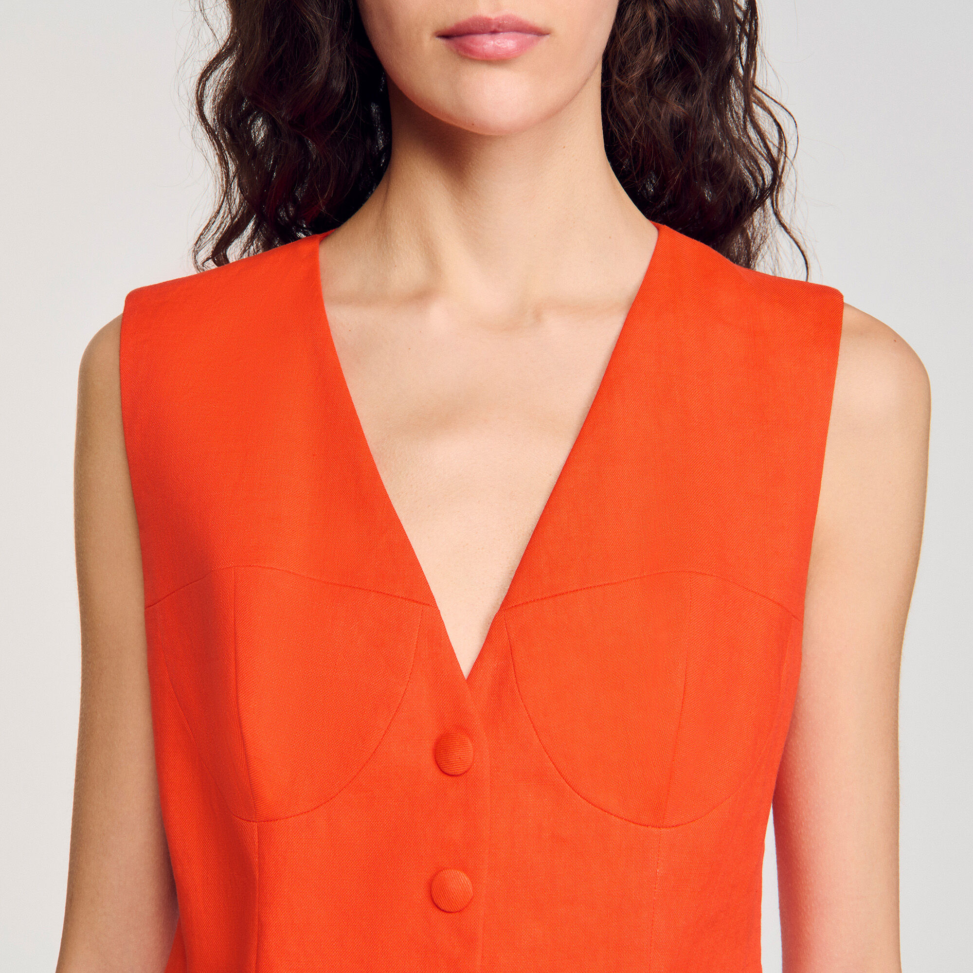 Sleeveless vest