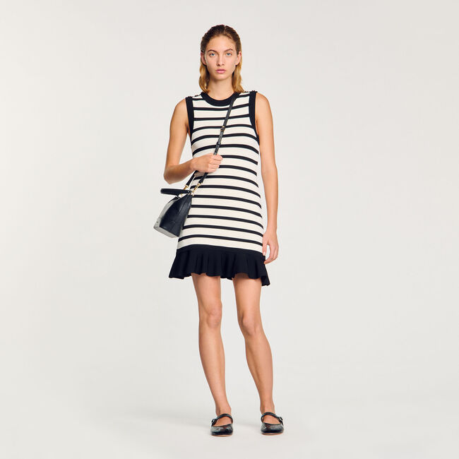 Robe courte en maille à rayures