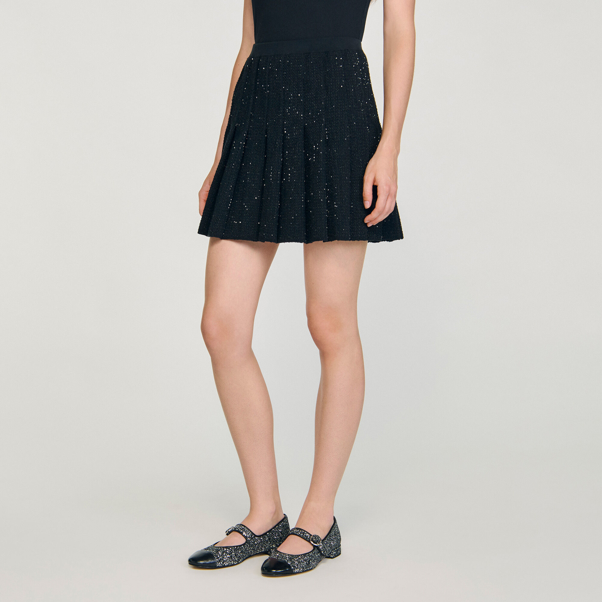 Short tweed pleated skirt