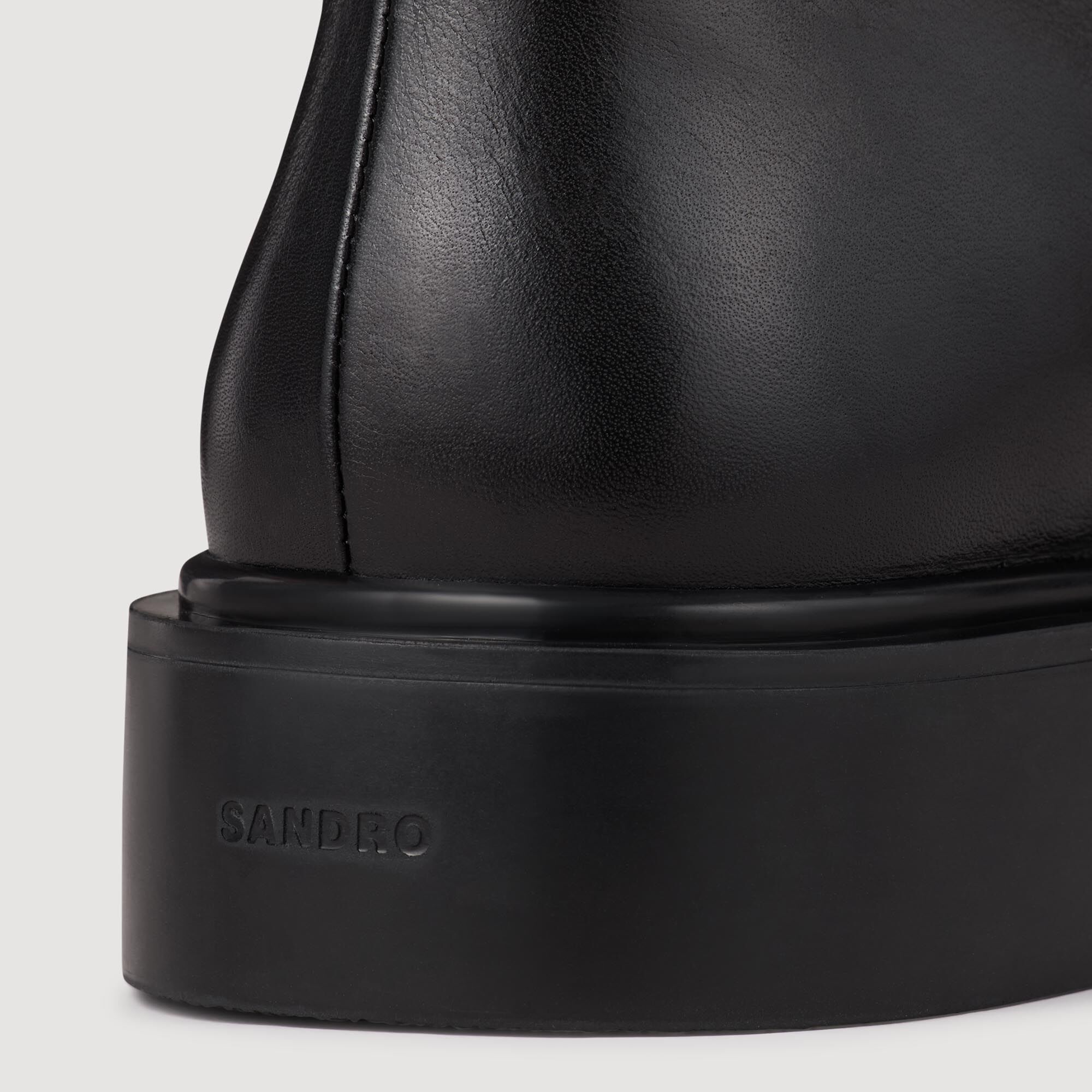 Zipped leather ankle boots