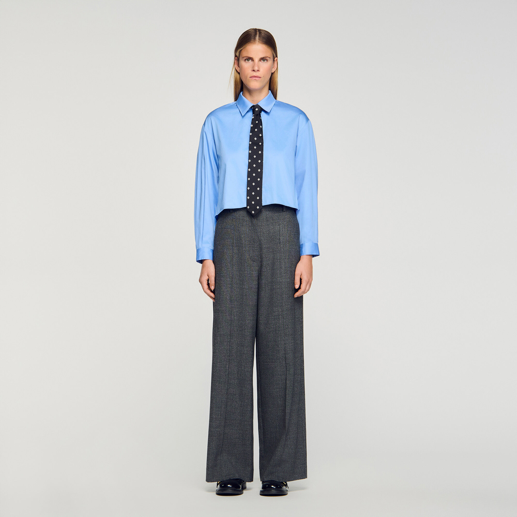 Straight and wide trousers