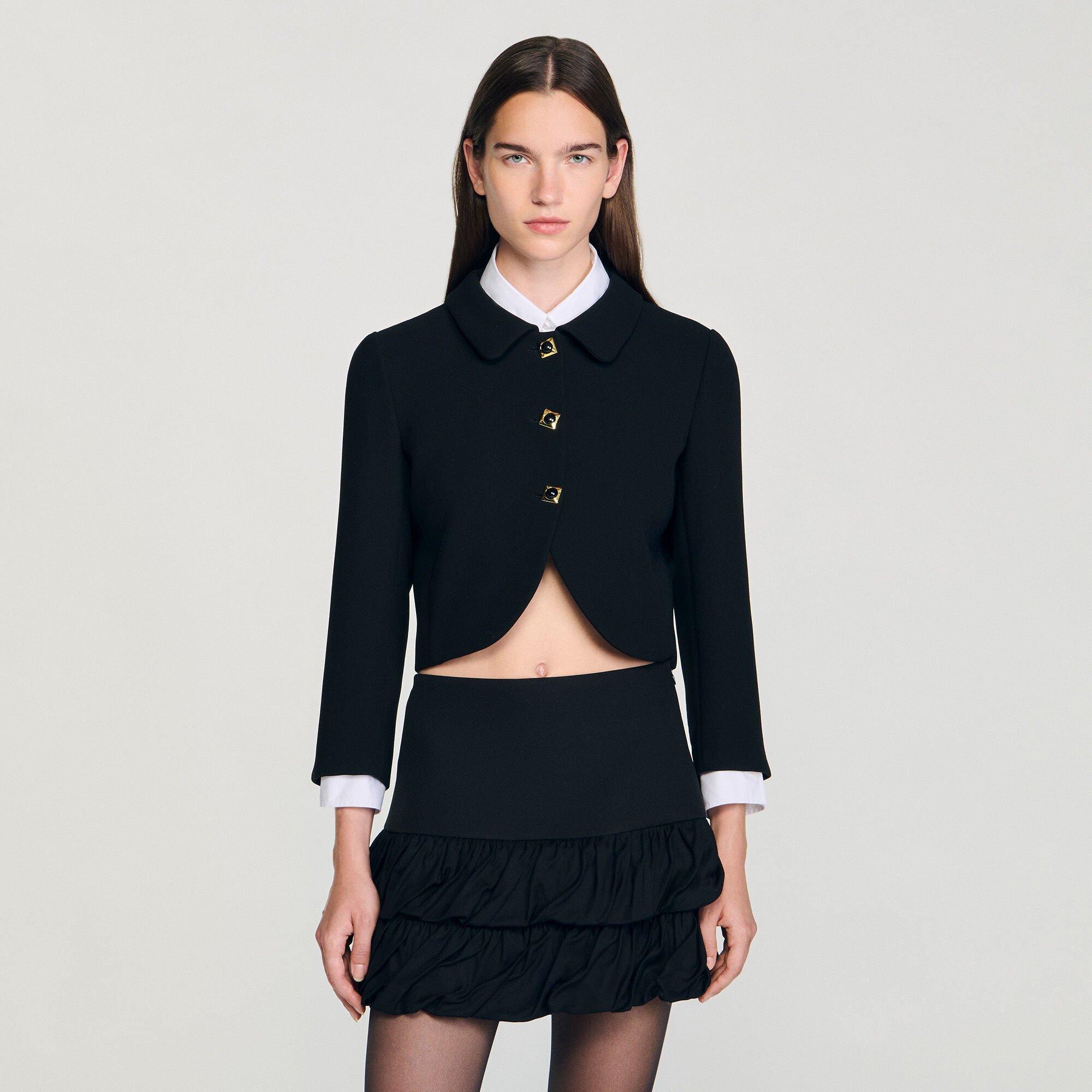 Veste courte à boutons bijou