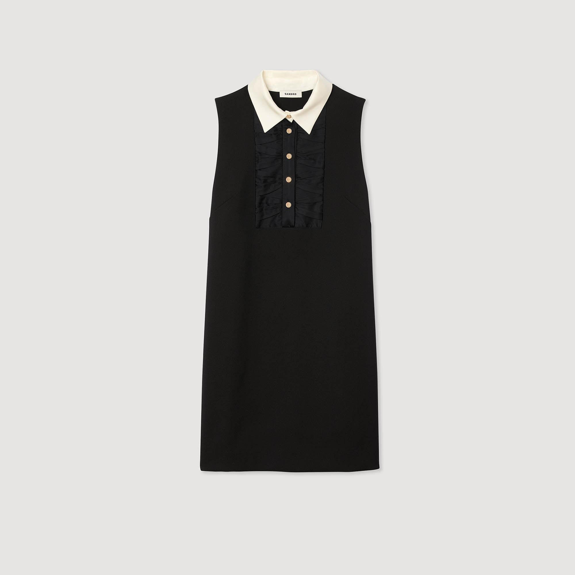Kurzes Kleid mit Kontrastkragen