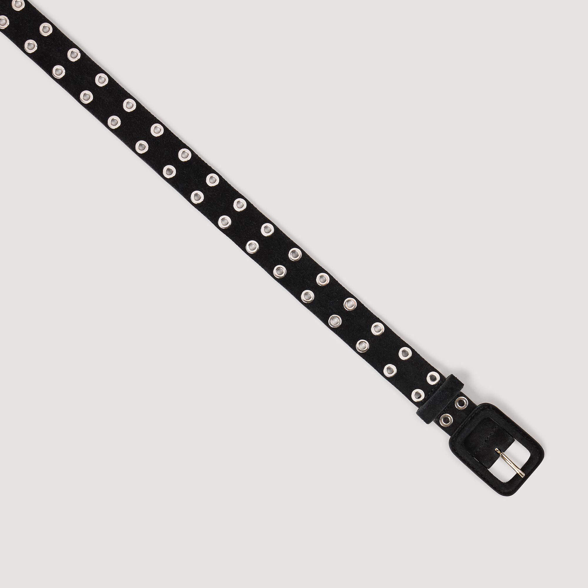 Eyelet belt