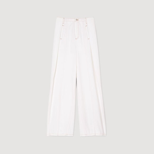 Weite Jeans mit Ziernähten