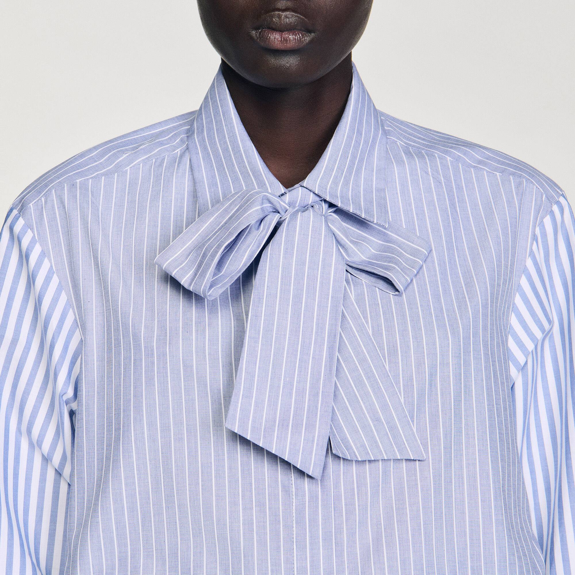 Chemise cravate à rayures 