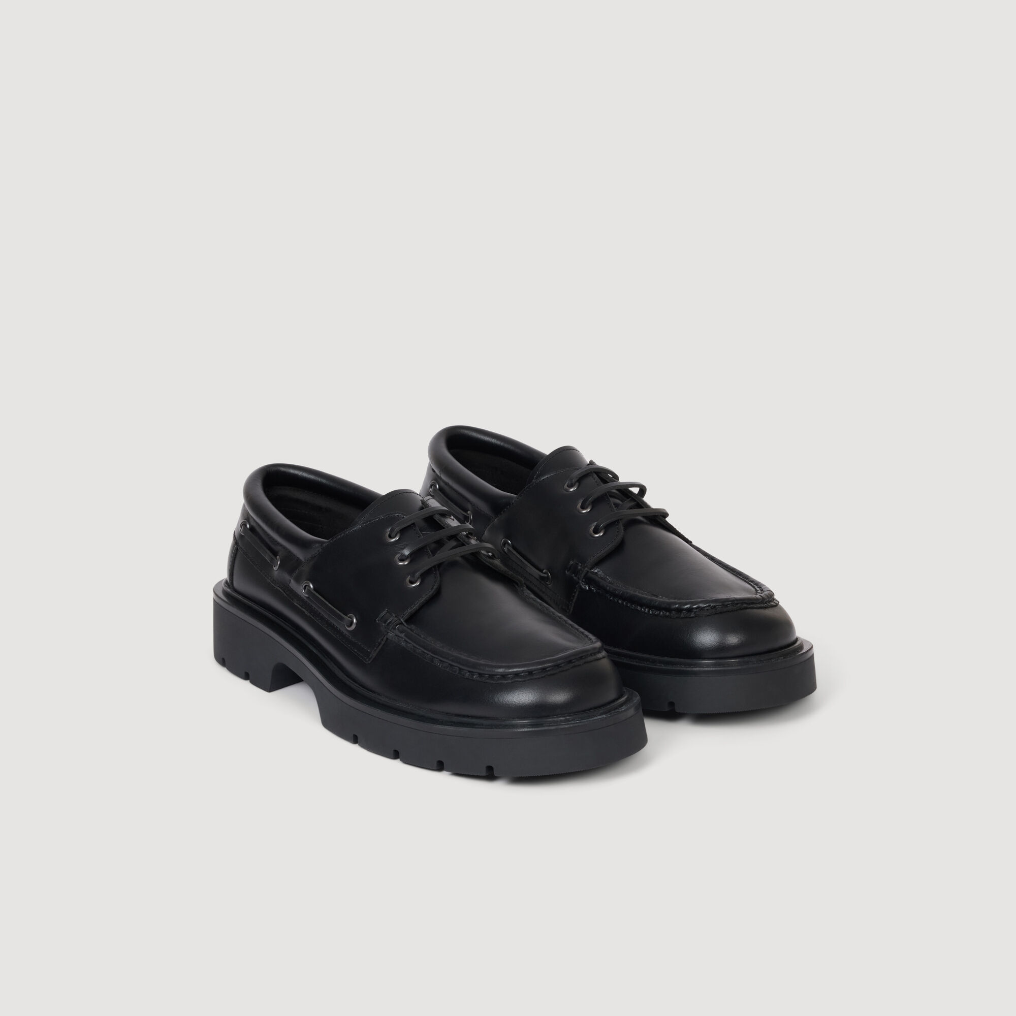 Segelschuhe aus Leder