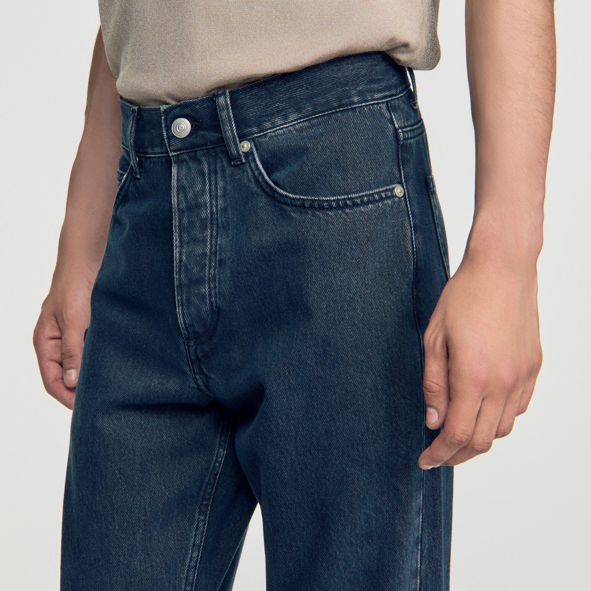 Regular faded jeans - Men | Sandro