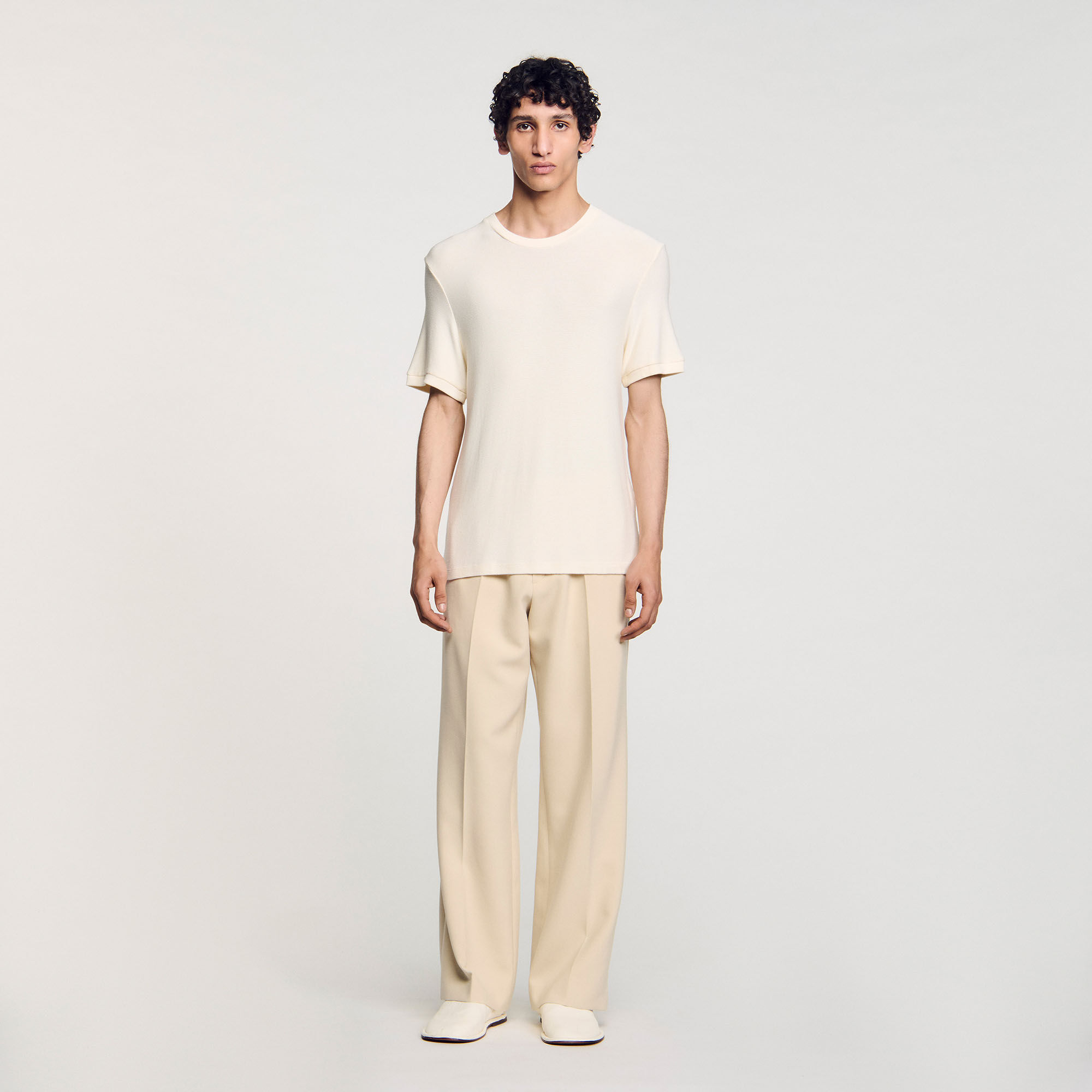 Round neck T-shirt