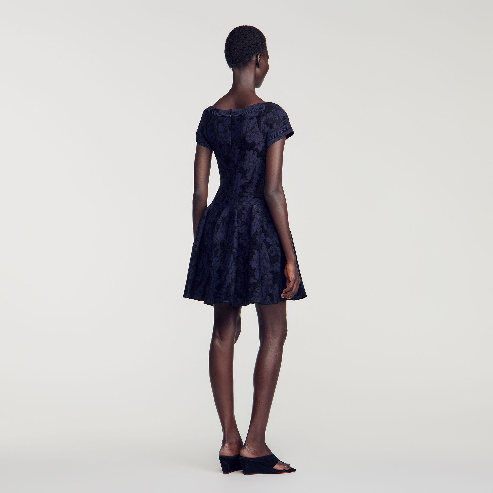 Robe en maille jacquard fleuri - Femme | Sandro
