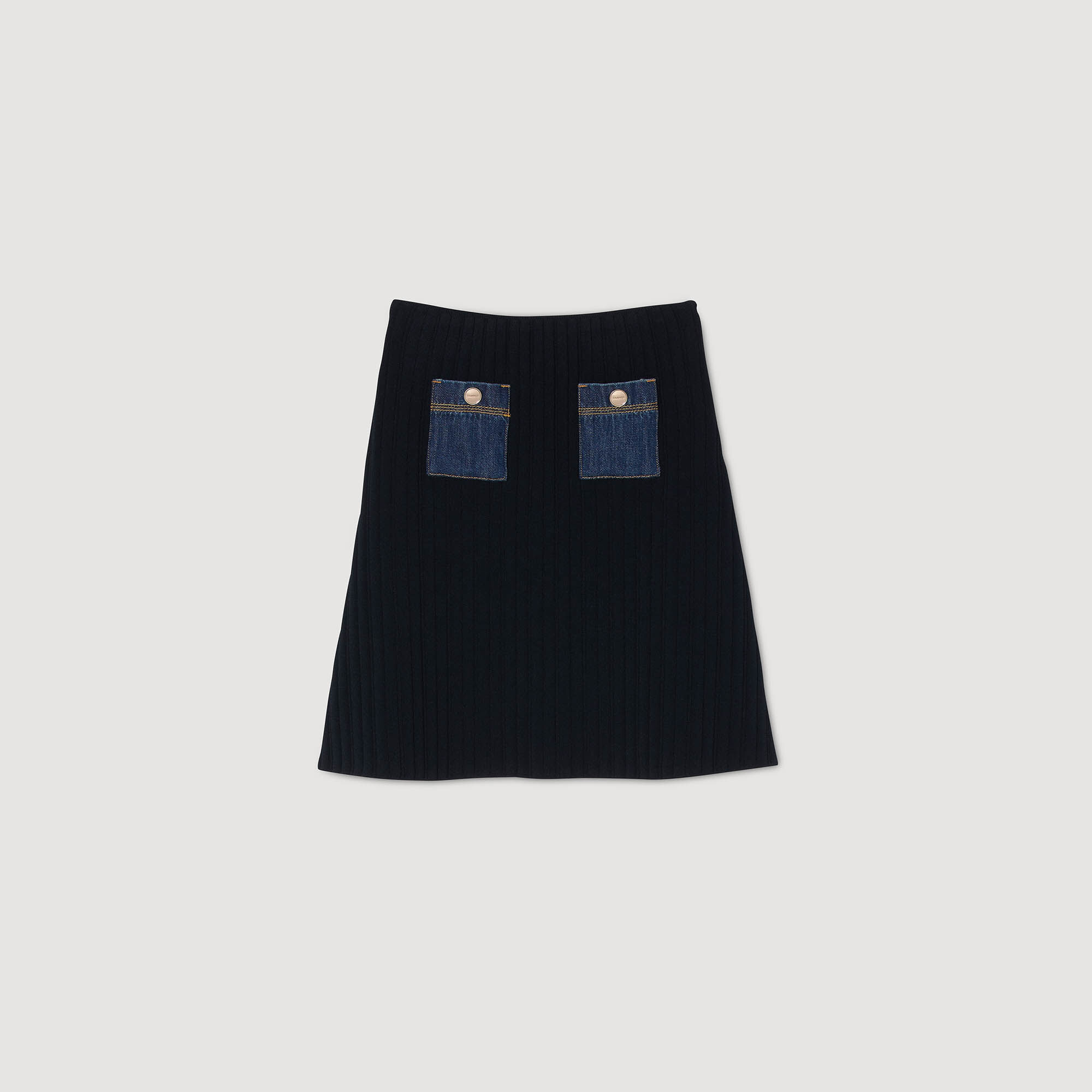 Short knit and denim skirt