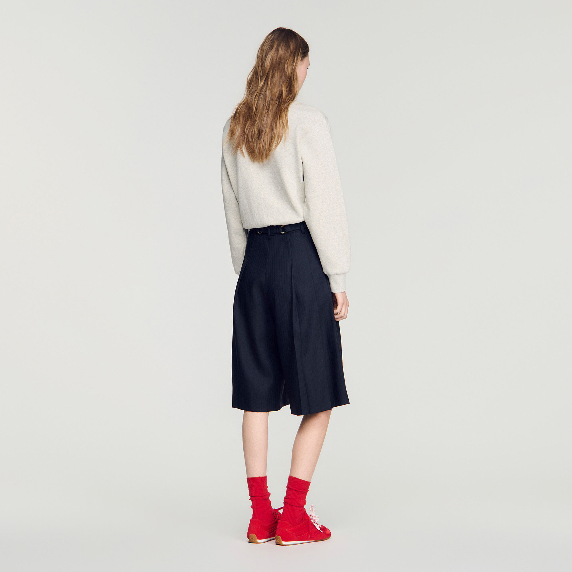 Long pleated wool shorts