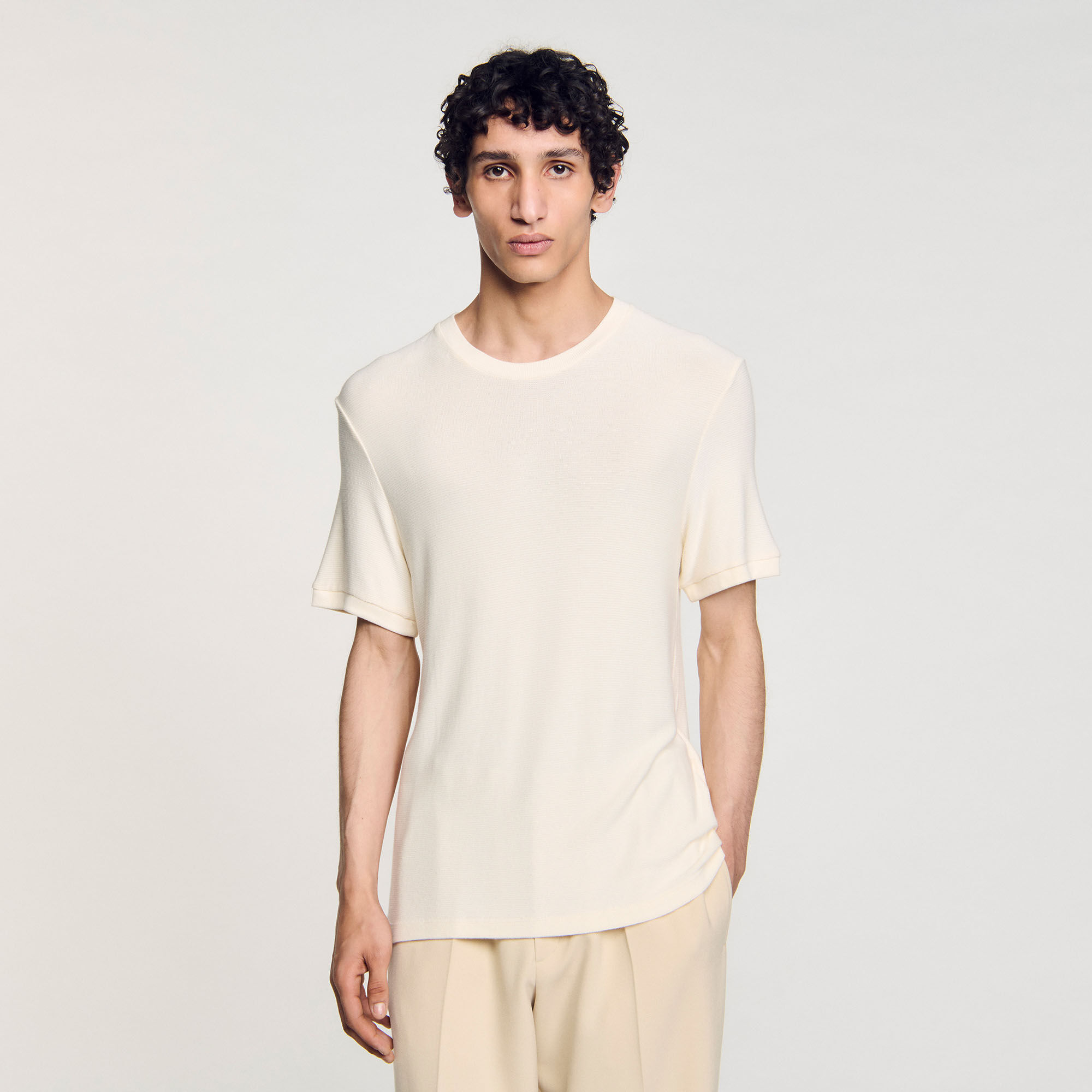 Round neck T-shirt