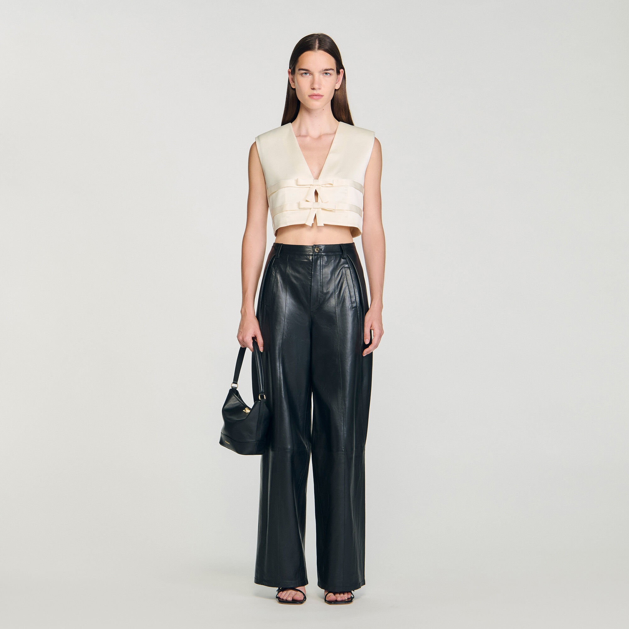 Kurzes Satin-Top