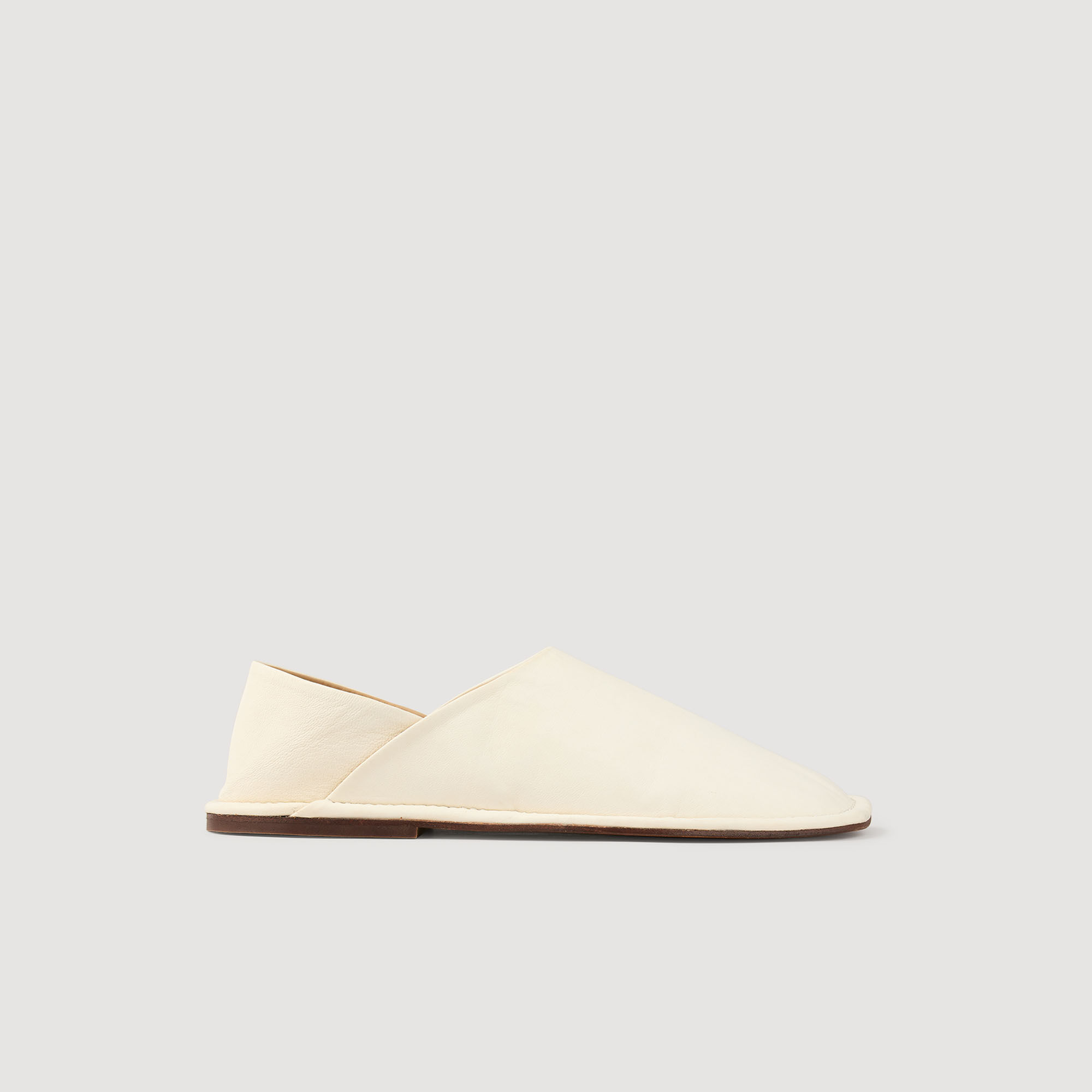 Slippers en cuir grainé
