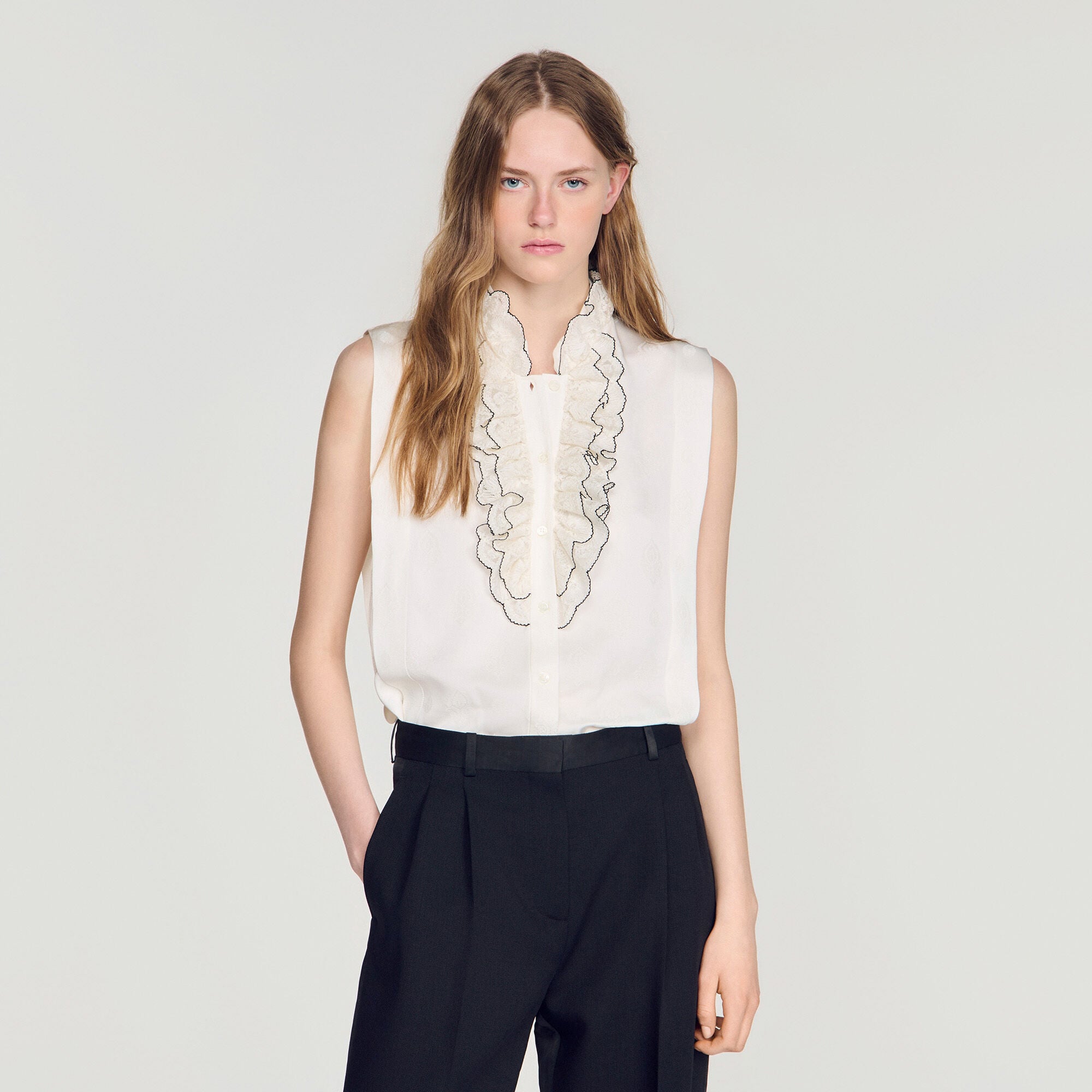 Ruffled collar shirt