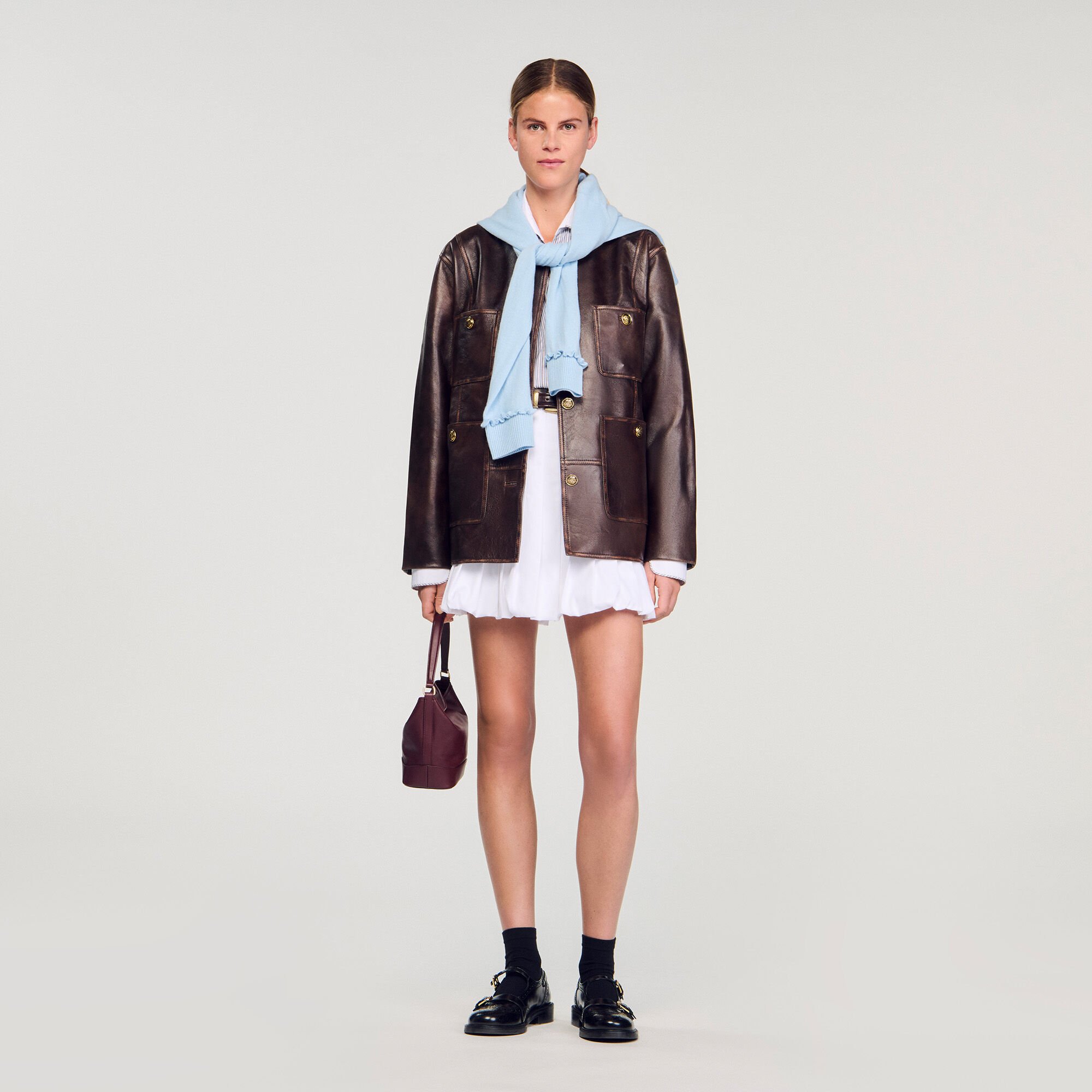 Lange Jacke aus gealtertem Leder