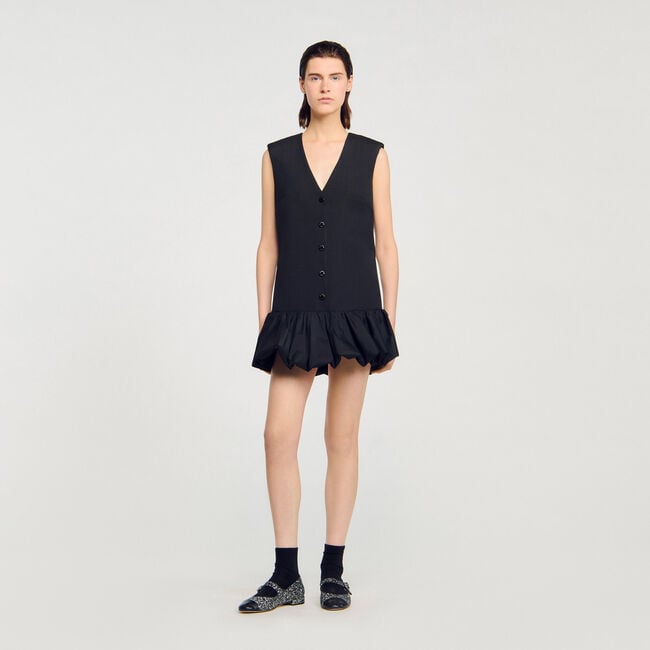 Robe courte de tailleur à volant 