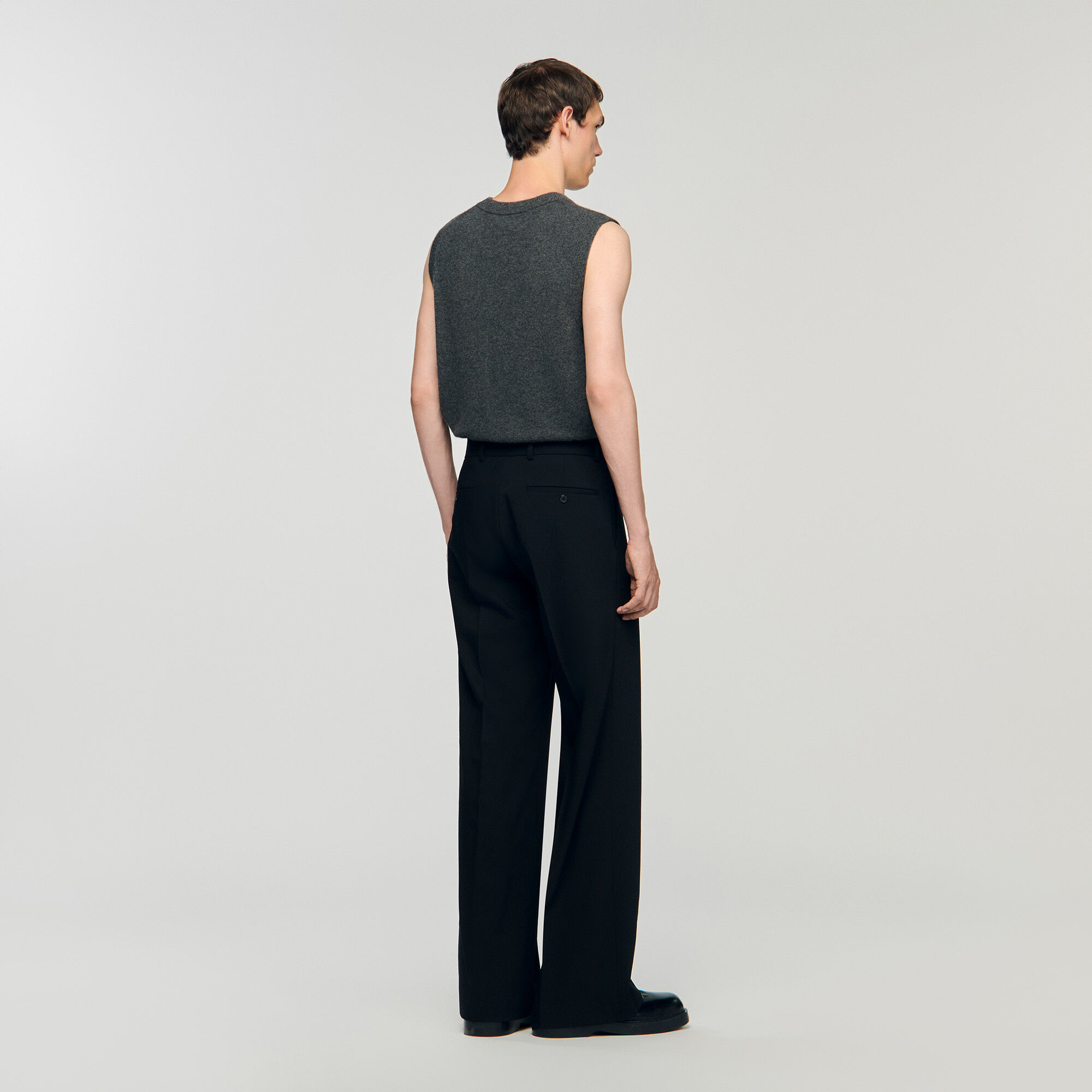 Wide-leg trousers with pleats