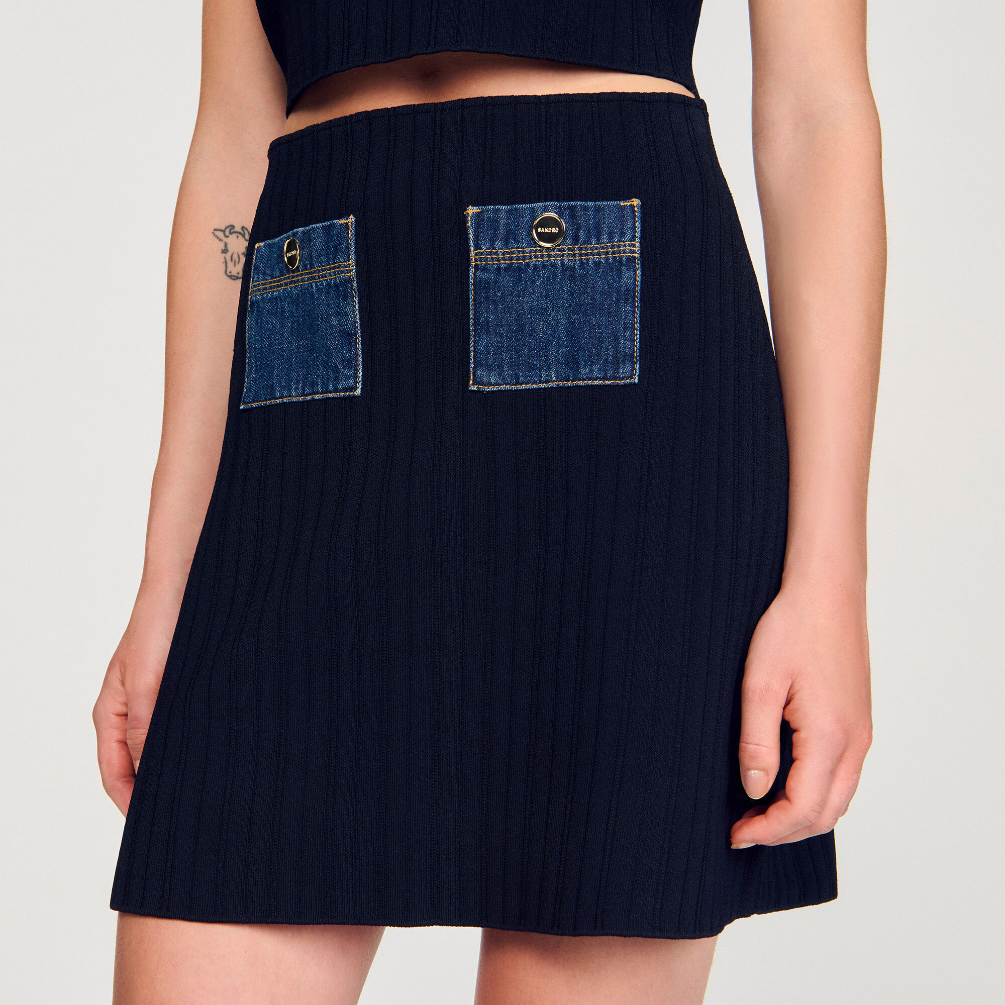 Short knit and denim skirt