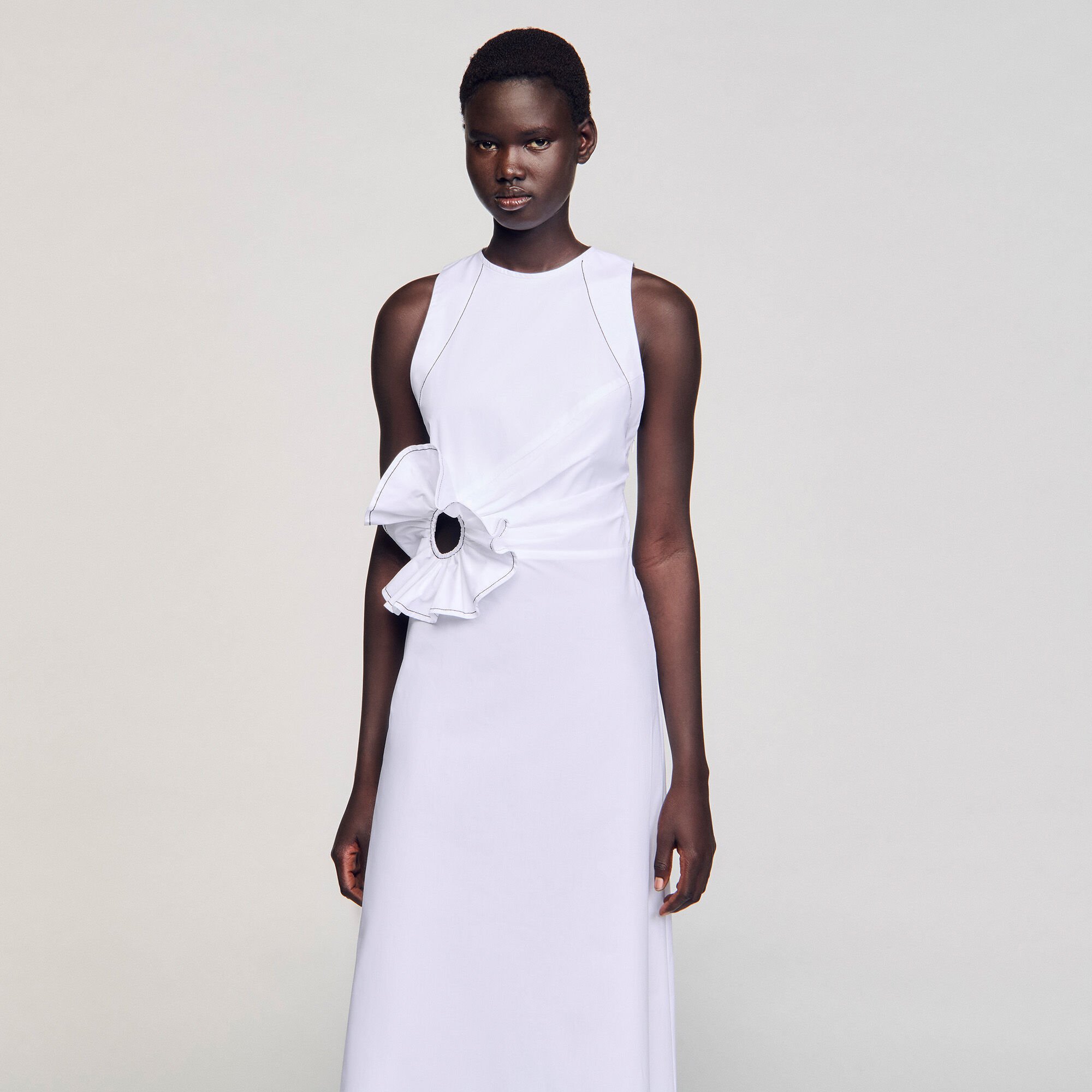 Robe longue à détail volant