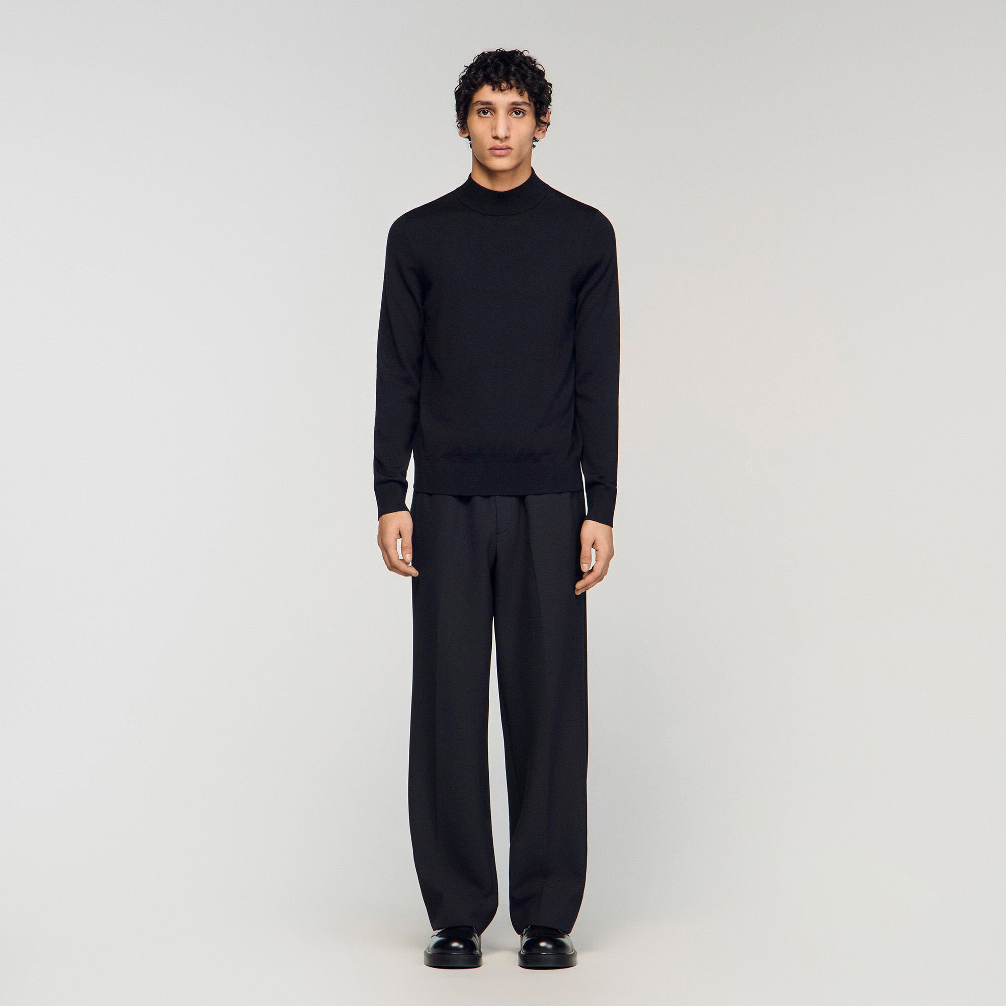 Wollpullover mit Stehkragen