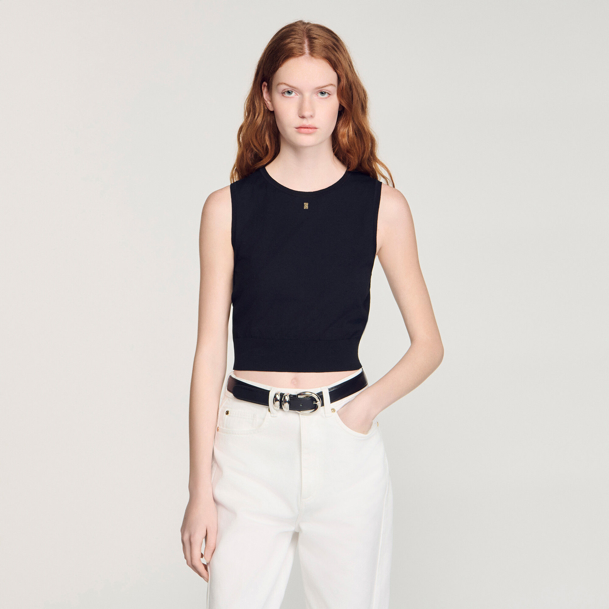 Pull court sans manches en maille