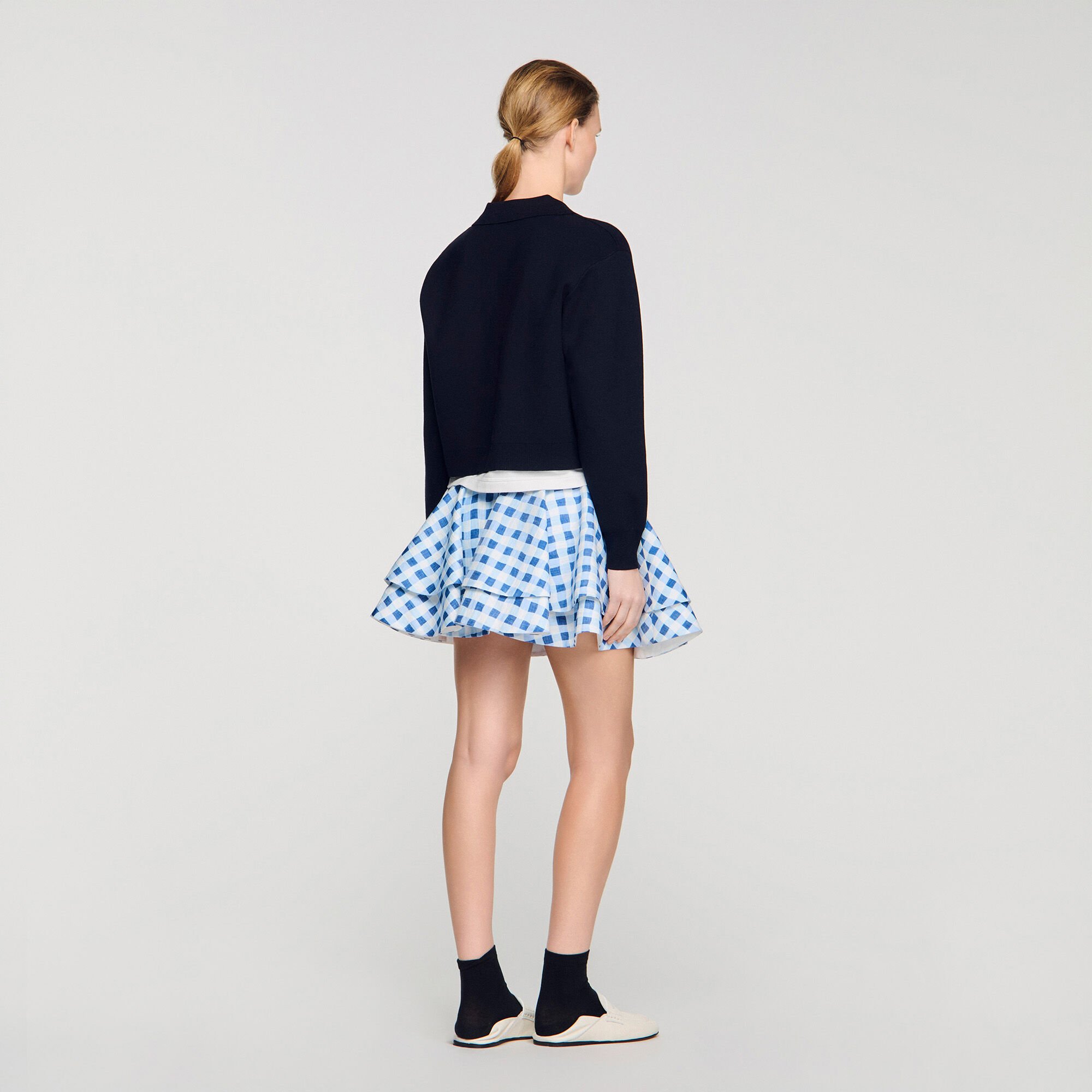 Trompe-l'&OElig;il-Pull mit Metallkn&ouml;pfen