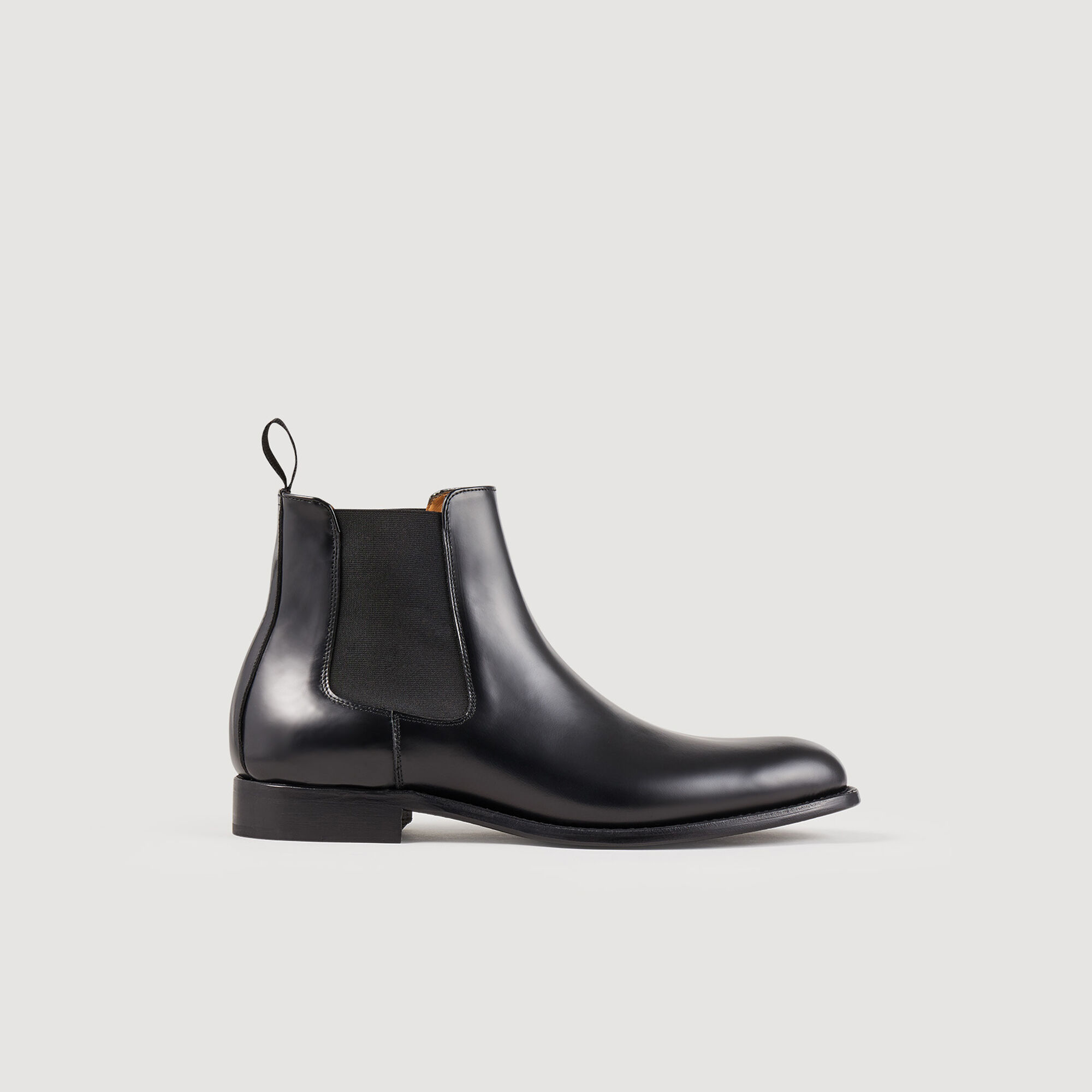 Chelsea boots leather sales