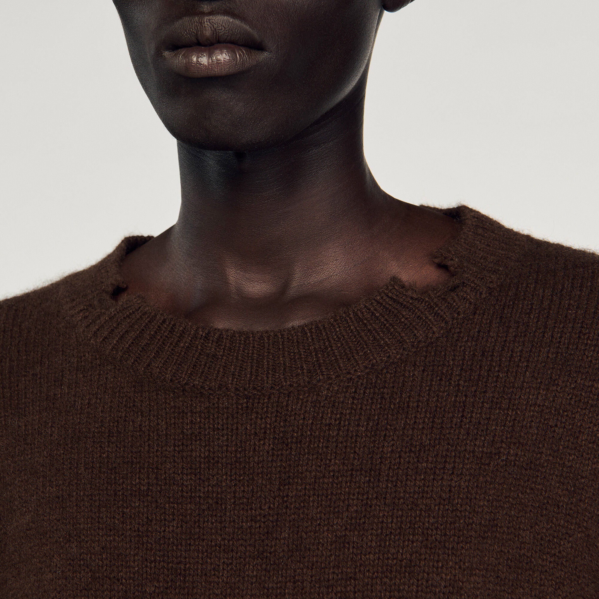 Wollpullover im Destroyed-Look
