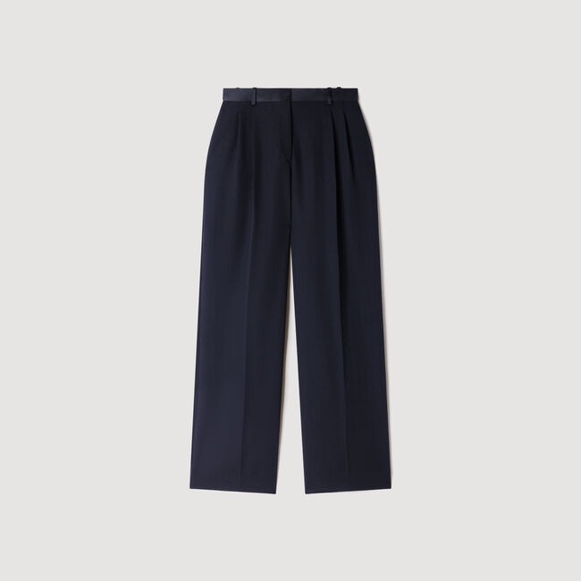 Satinhose im Materialmix