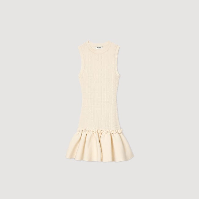 Kurzes Strickkleid mit Volant