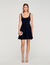 Robe courte à encolure strassée