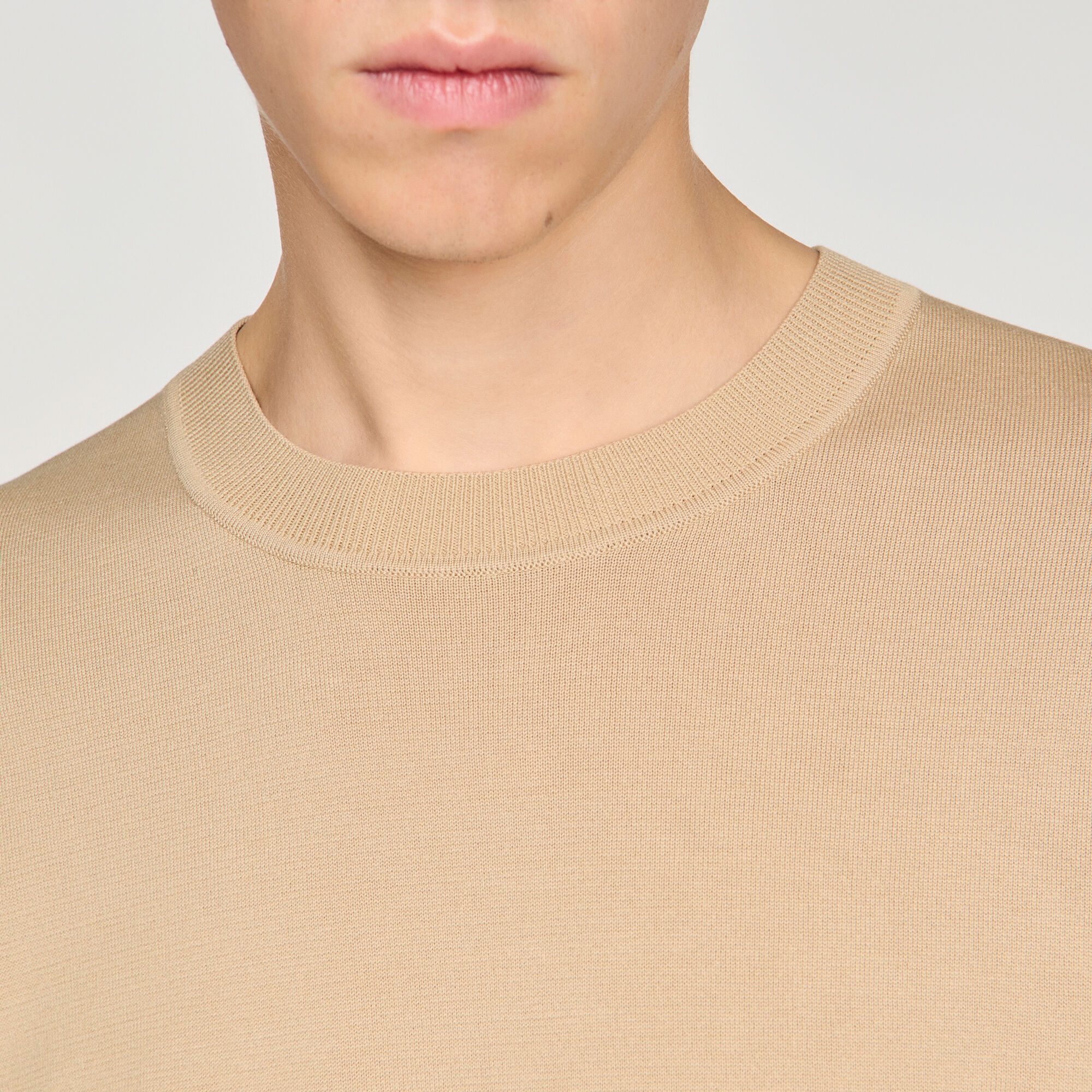 T-Shirt aus Strick