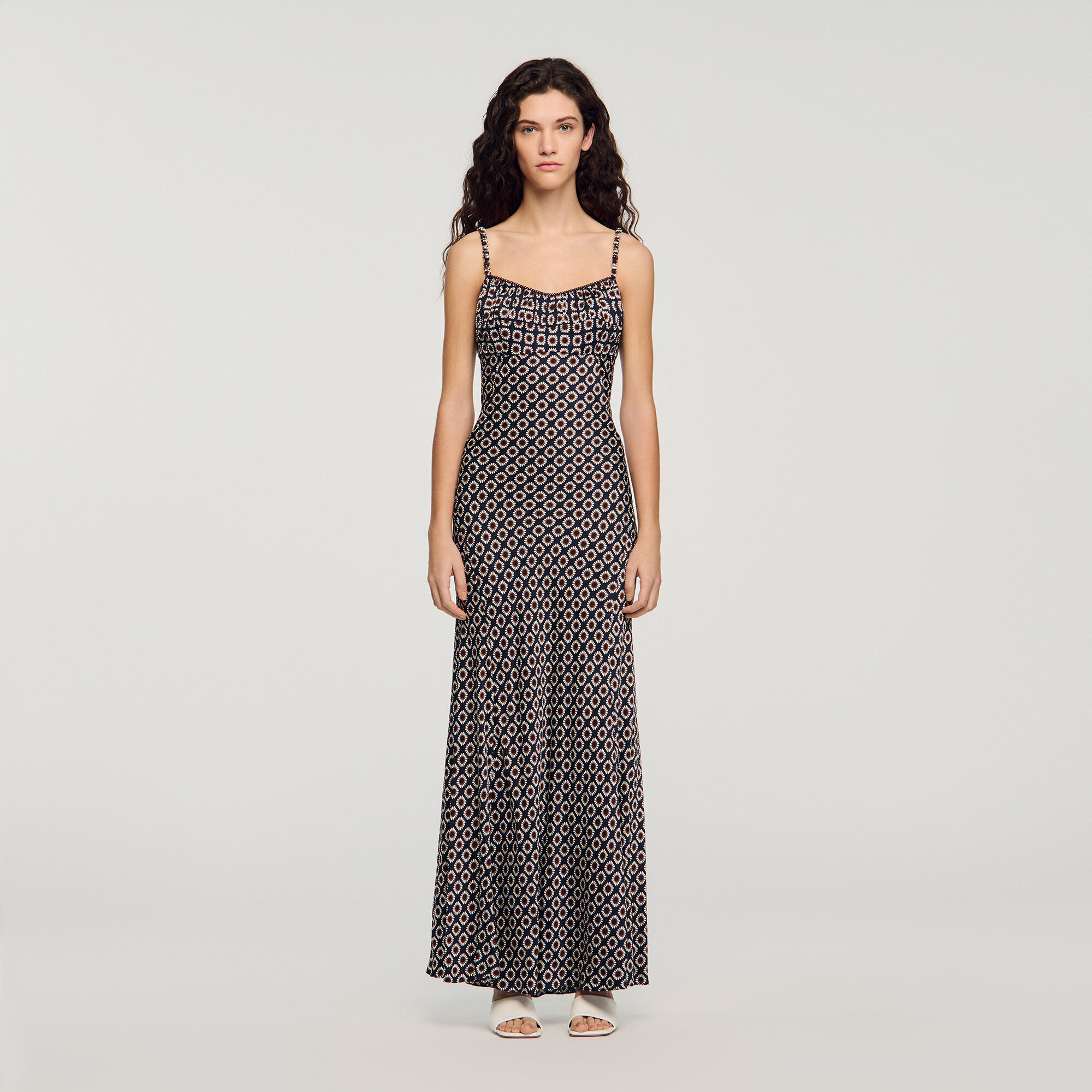 Langes Lingerie-Kleid mit Blumen
