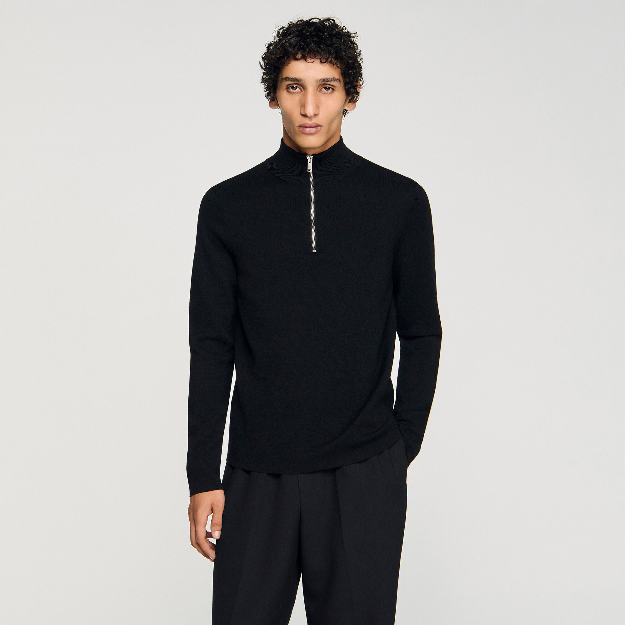 Wollpullover mit Reißverschlusskragen