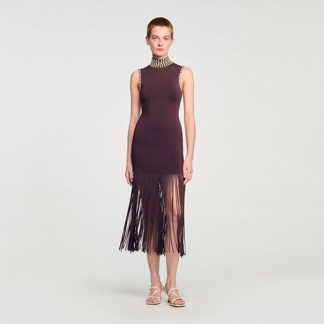 Langes Strickkleid mit Fransen
