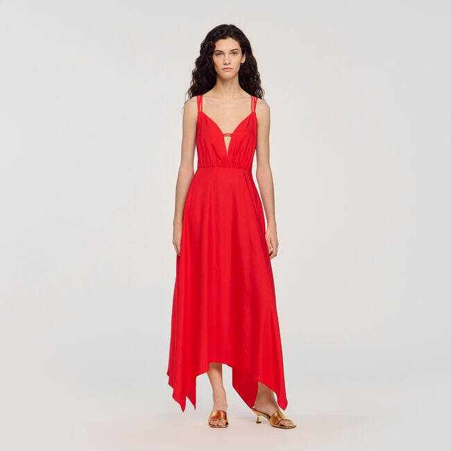 Robe longue &agrave; bas asym&eacute;trique