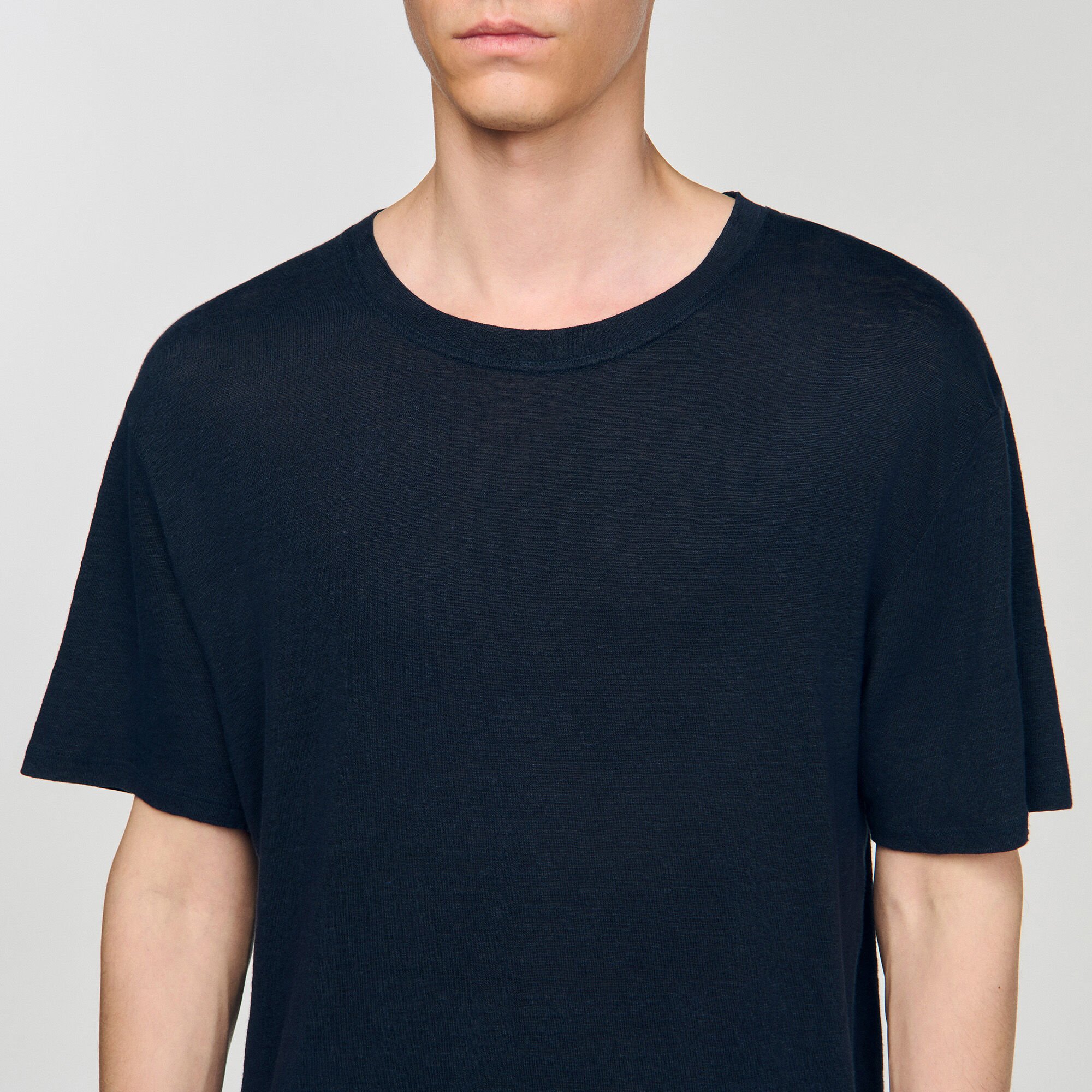 Certified linen T-shirt