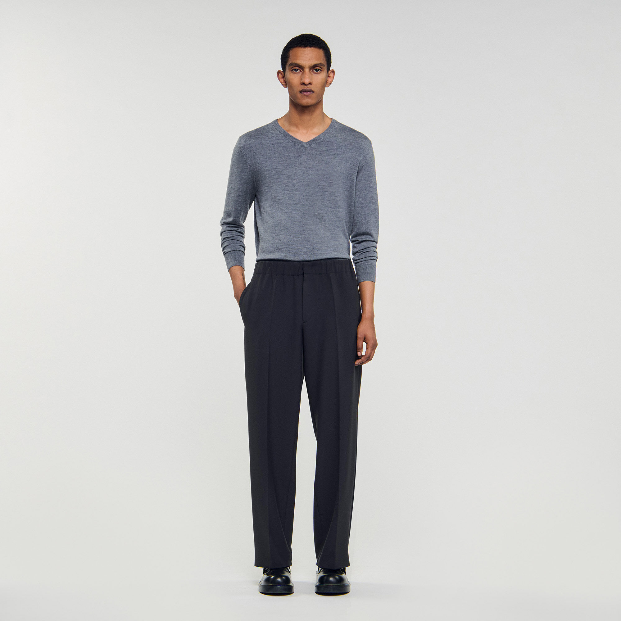Wide-leg trousers