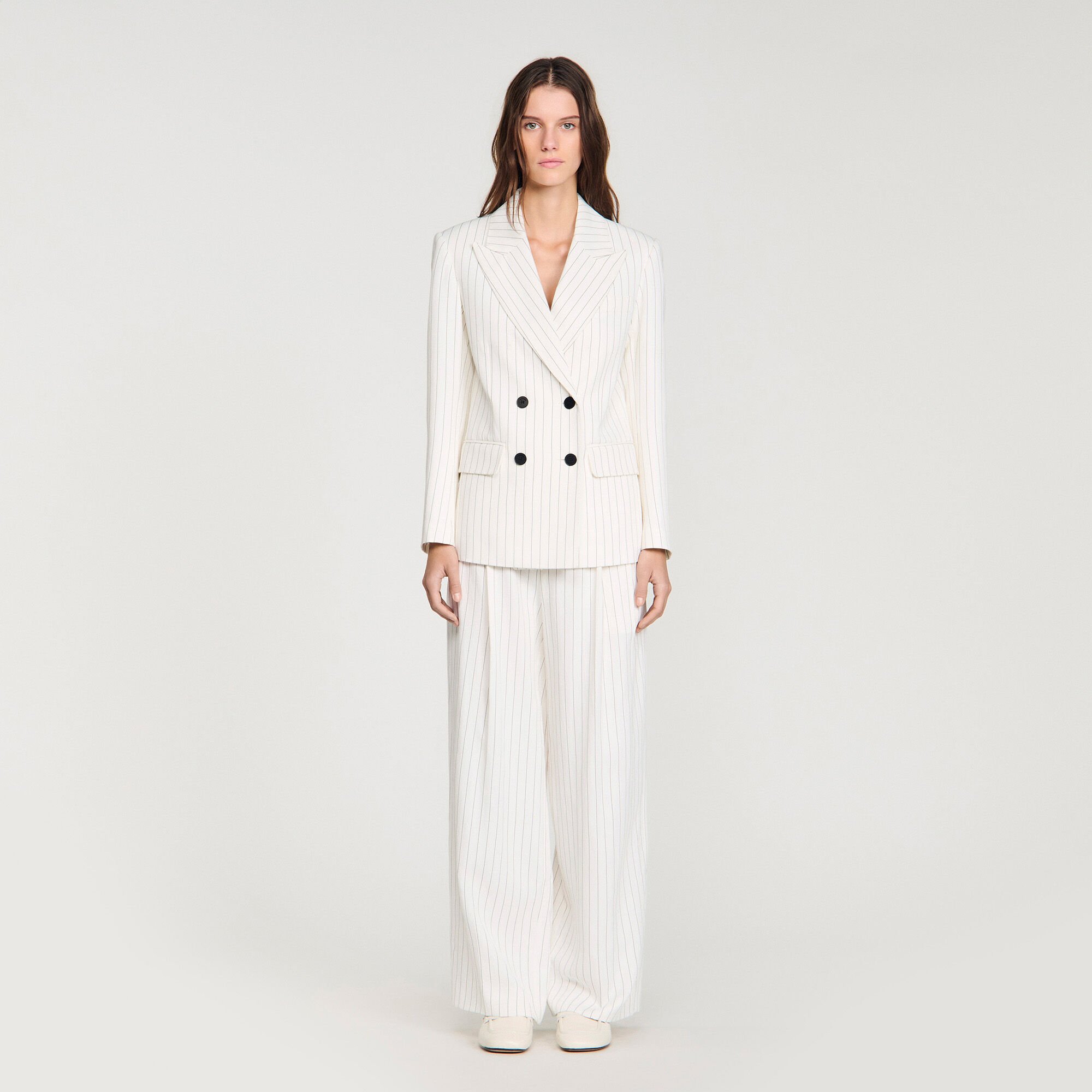 Gestreifter, taillierter Blazer