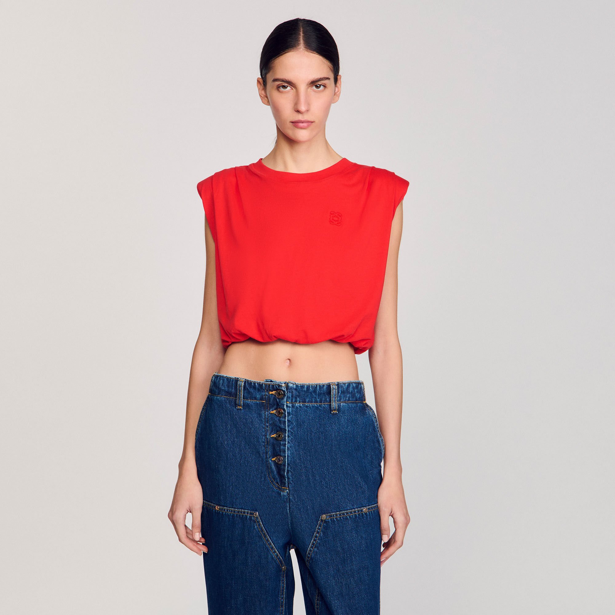 Kurzes drapiertes T-Shirt